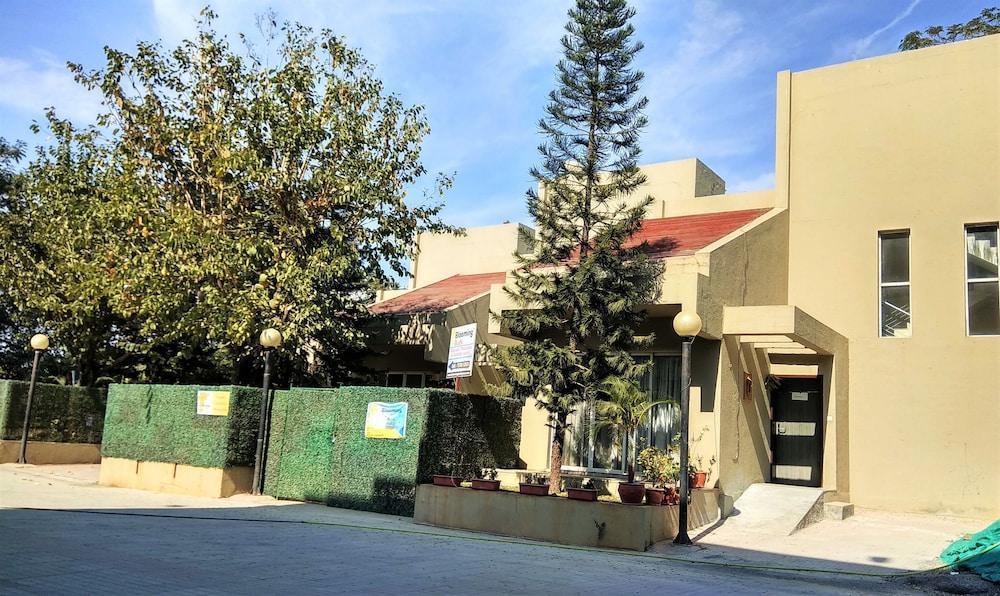 Inventree Hotels & Resort Hinjawadi Exterior photo