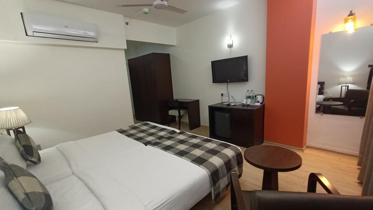 Inventree Hotels & Resort Hinjawadi Exterior photo