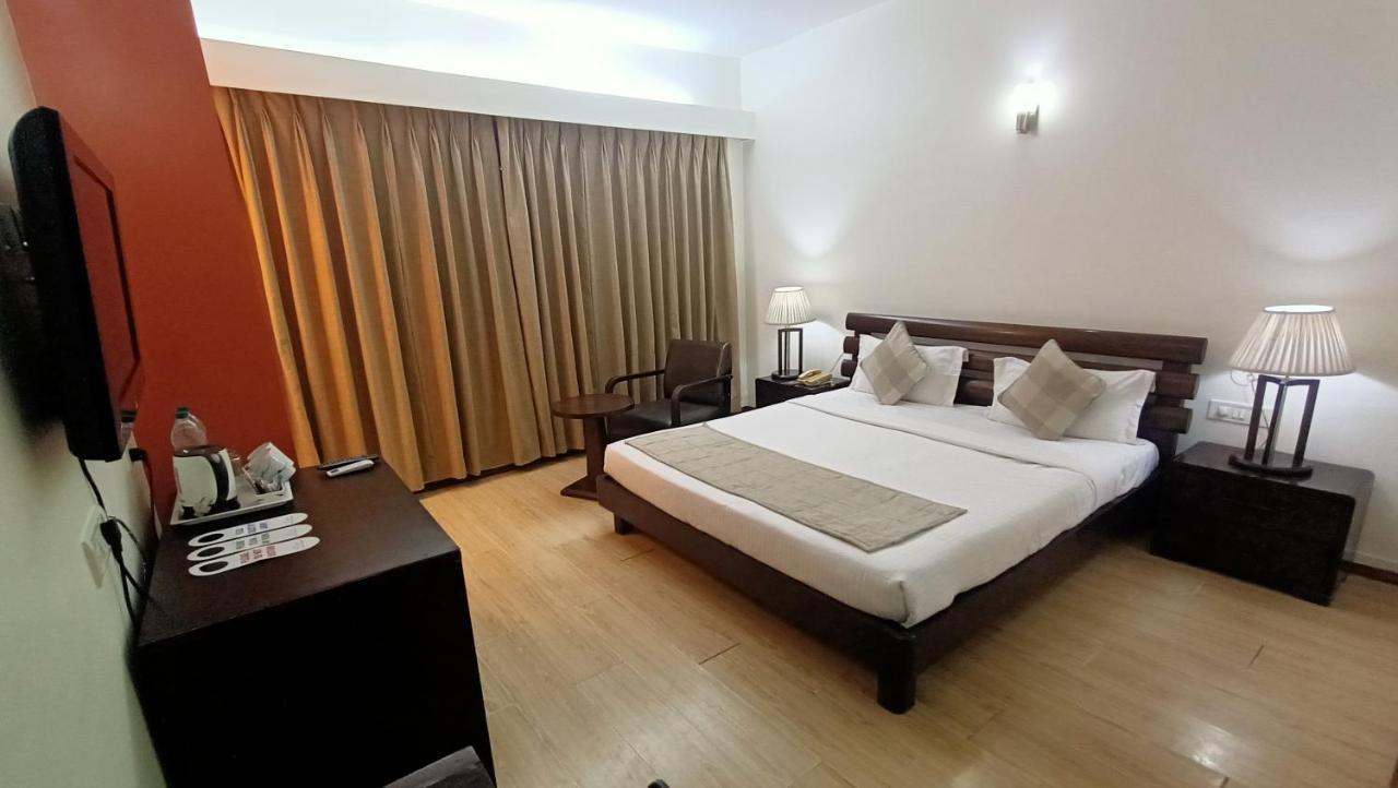 Inventree Hotels & Resort Hinjawadi Exterior photo