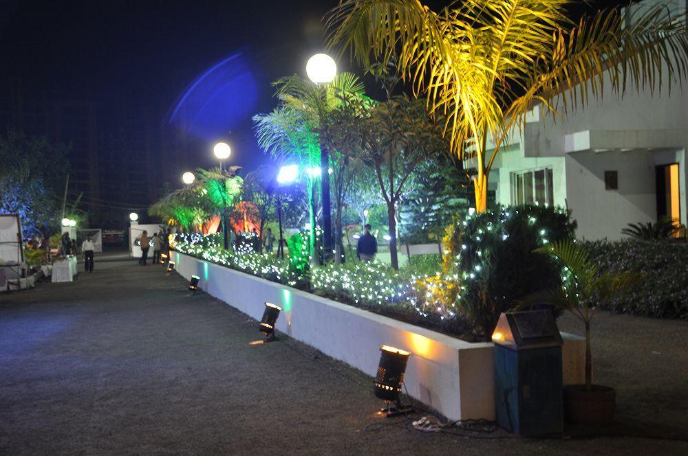 Inventree Hotels & Resort Hinjawadi Exterior photo