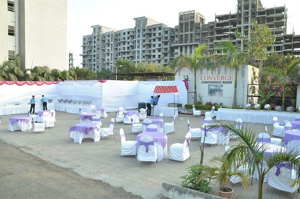 Inventree Hotels & Resort Hinjawadi Exterior photo