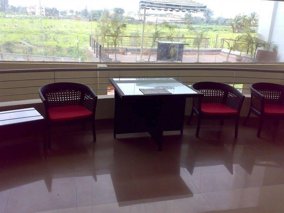 Inventree Hotels & Resort Hinjawadi Exterior photo